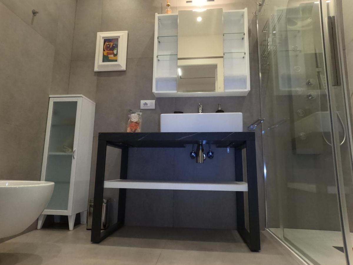 Abate Luxury Interno 3 Apartment Bari Exterior photo
